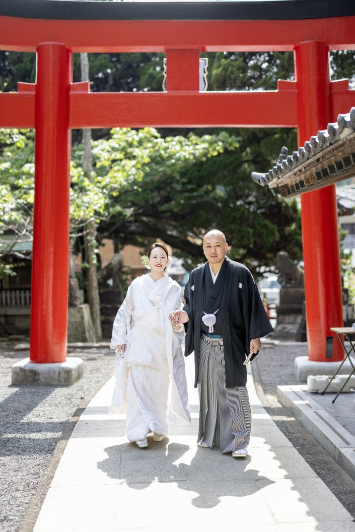 和装　結婚式　白濱神社　伊豆下田　下田市　白浜　白無垢　袴　家族写真